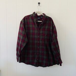 Roundtree & Yorke Men's Red and Green Plaid Button-Down Shirt
